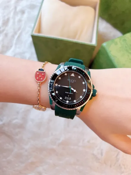 Gucci Dive Cat White Rubber Strap Watch Watches - 24