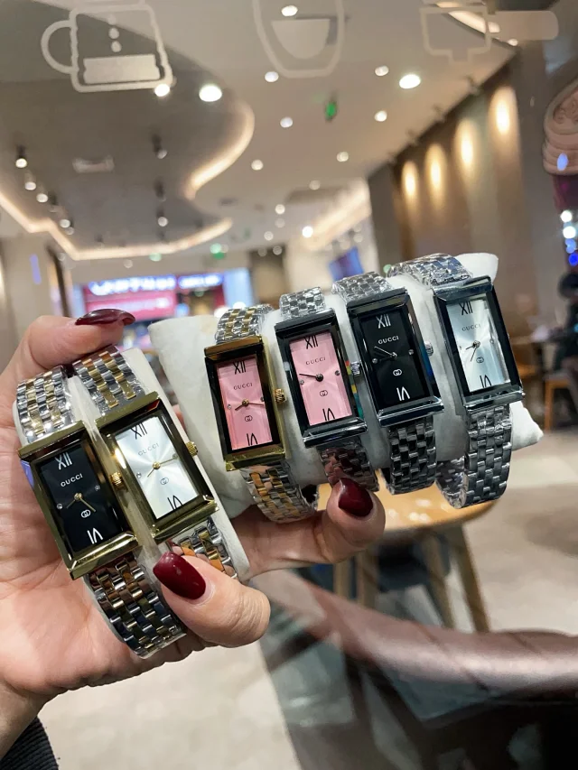 Gucci Watches G-Frame rectangular bracelet watch product detail image 32
