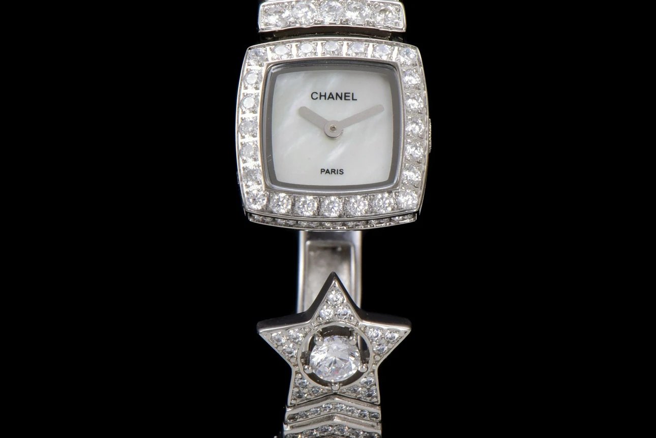Chanel Square Diamon