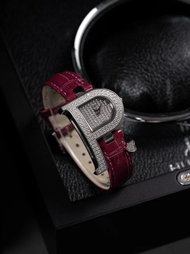 Piaget Watches Crystal-Set D-Shaped Case Watch with Crocodile-Pattern Strap product detail image 18