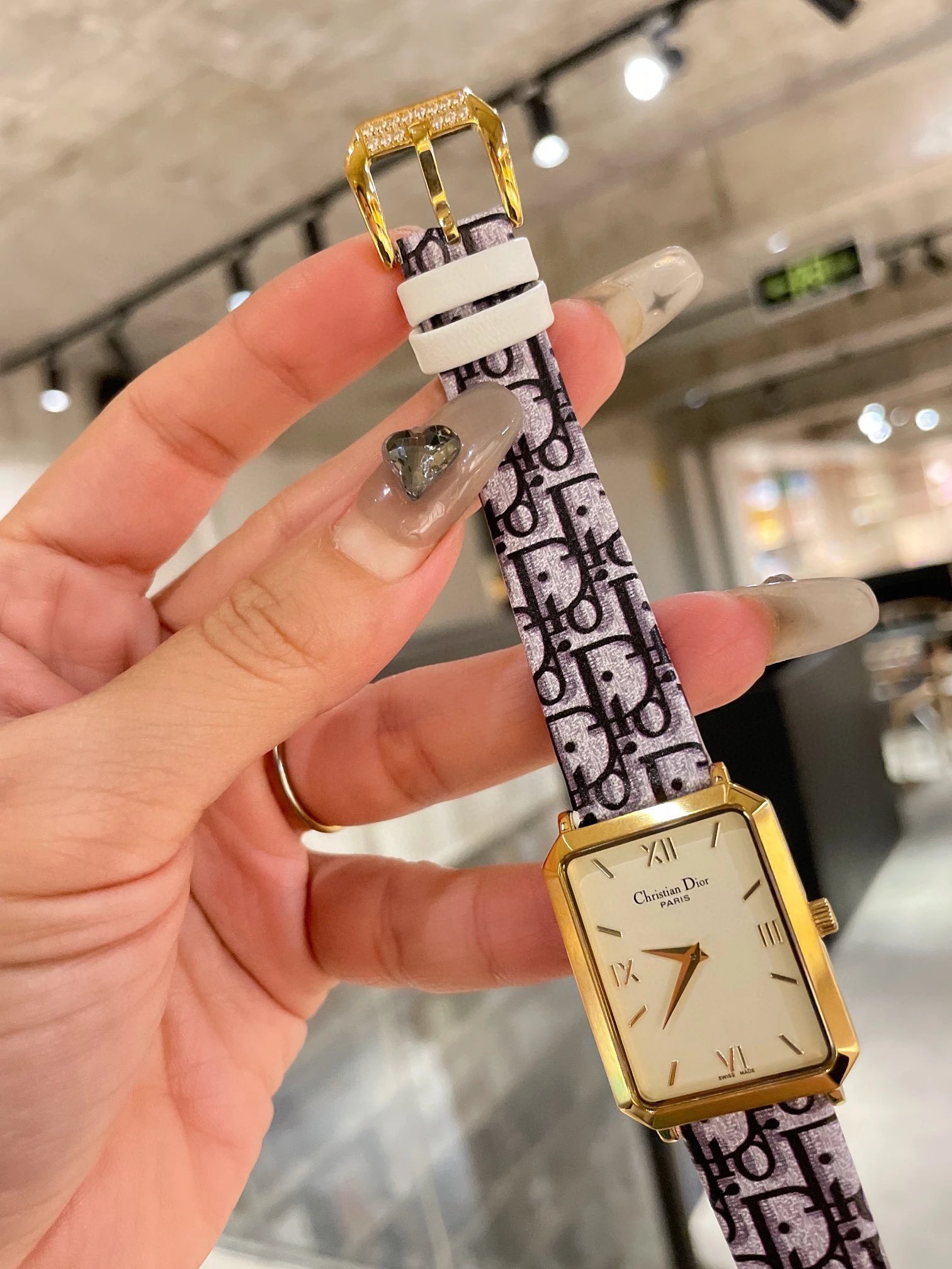 Dior La D de Dior Oblique Print Beige Dial Quartz Watch Watches - 24