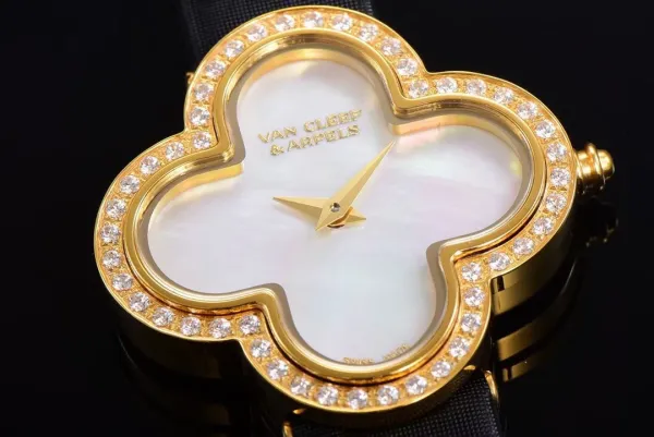 Van Cleef & Arpels Alhambra Black Dial Rose Gold Diamond Watch Watches - 30