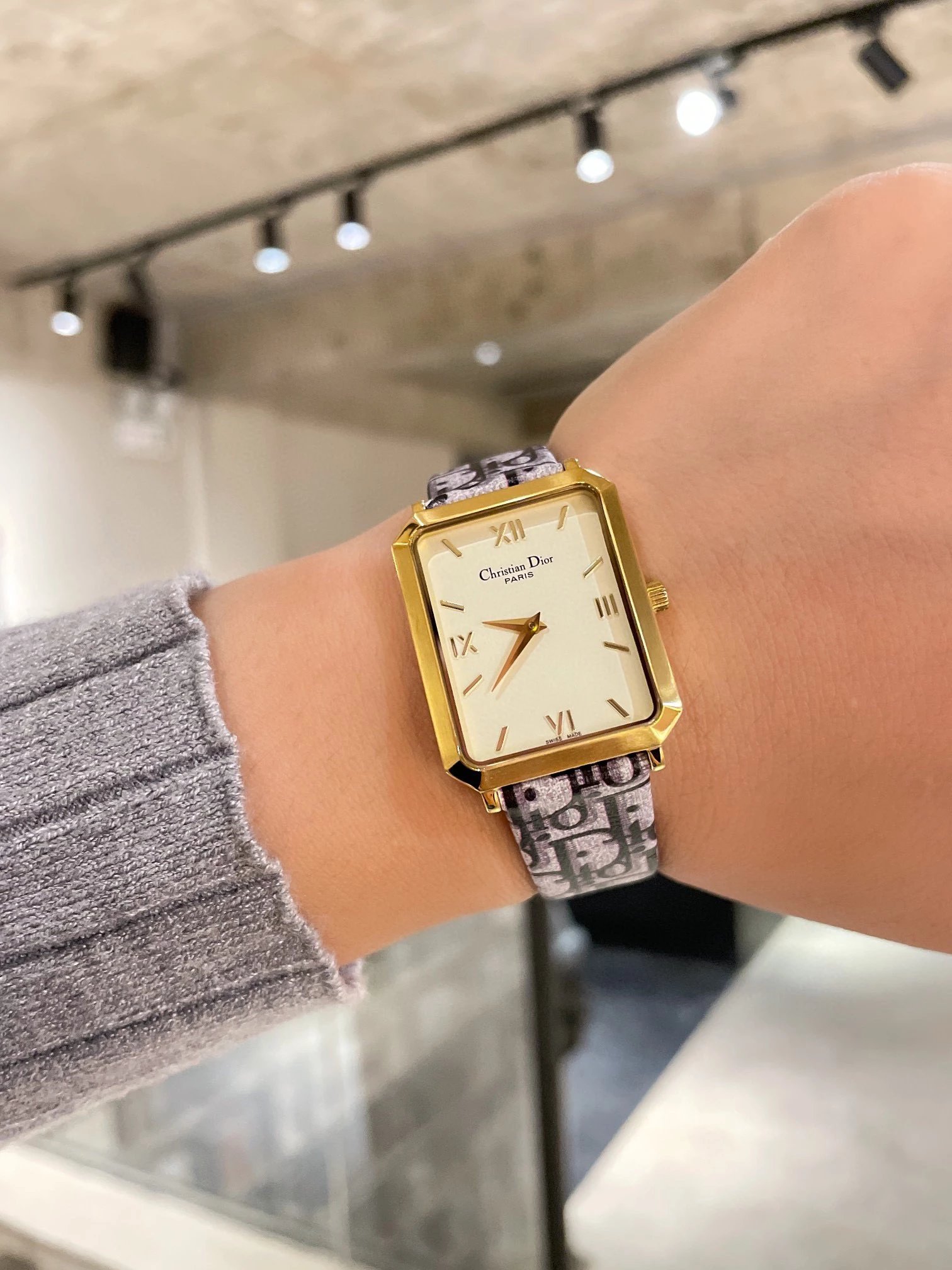 Dior La D de Dior Oblique Print Beige Dial Quartz Watch Watches - 25