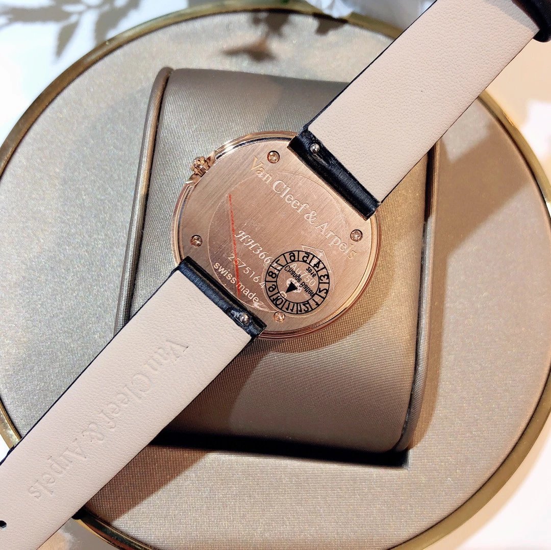 Van Cleef & Arpels Alhambra Diamond-Set Black Dial Watch Watches - 10