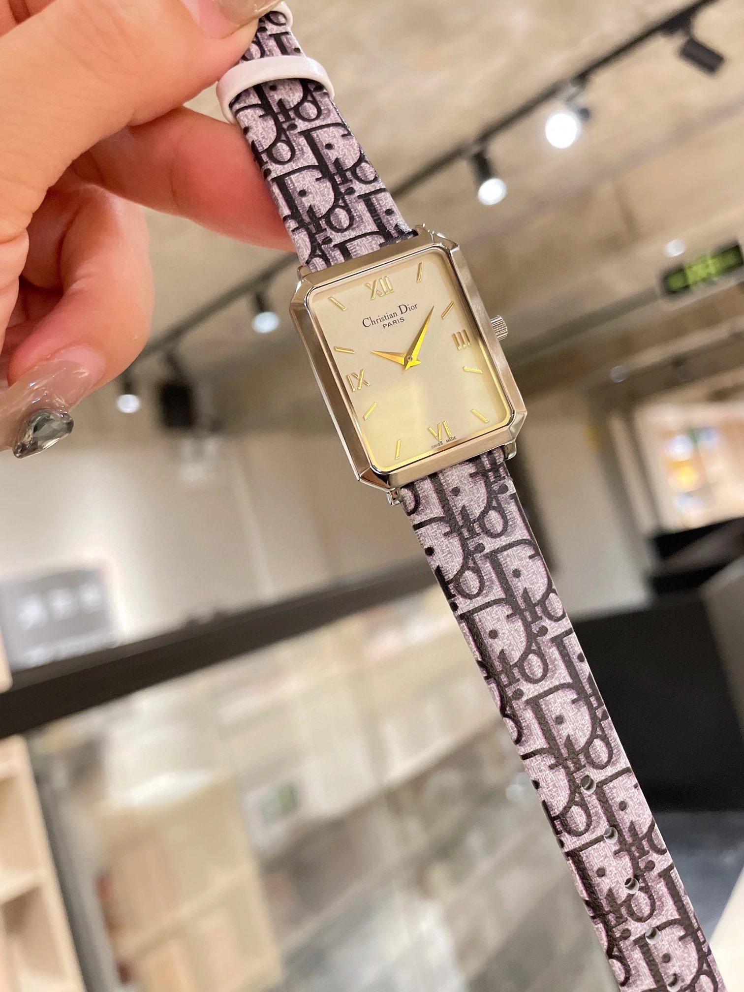 Dior La D de Dior Oblique Print Beige Dial Quartz Watch Watches - 30
