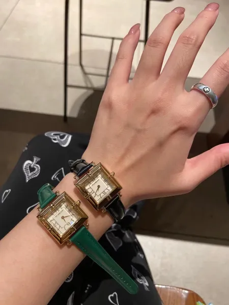 Chanel Première Green Leather Watch with Gold-Tone Case Watches - 16