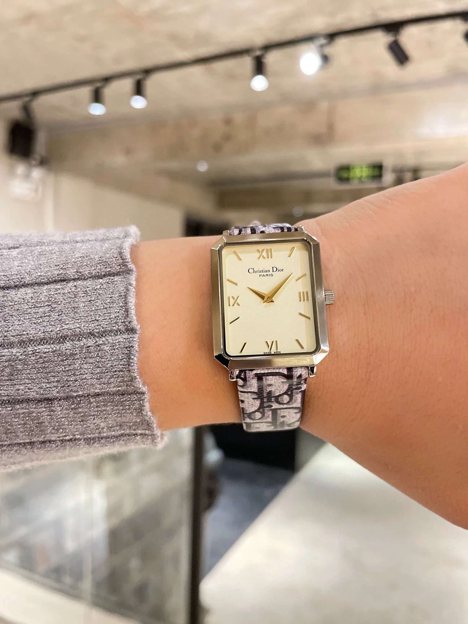 Dior La D de Dior Oblique Print Beige Dial Quartz Watch Watches - 34