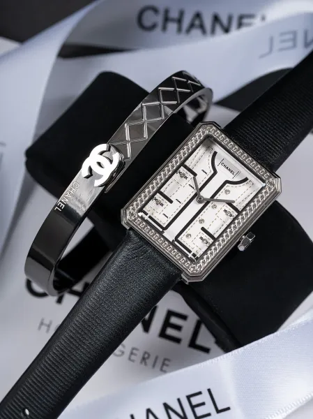 Chanel Mademoiselle Privé Watch Black and Gold Quartz Watch with Leather Strap Watches - 17