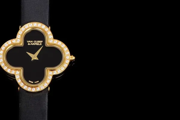 Van Cleef & Arpels Alhambra Black Dial Rose Gold Diamond Watch Watches - 38
