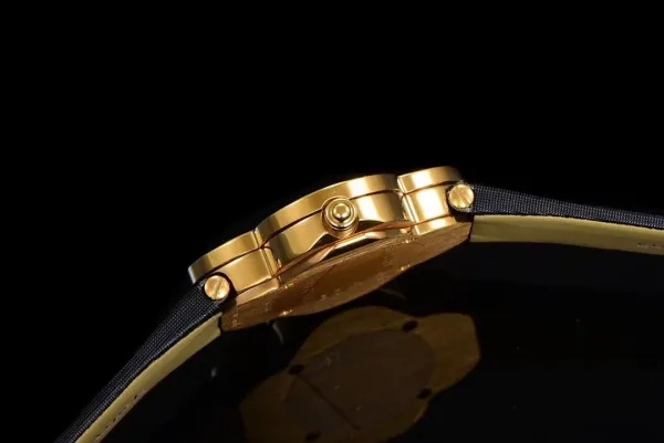 Van Cleef & Arpels Alhambra Black Dial Rose Gold Diamond Watch Watches - 33
