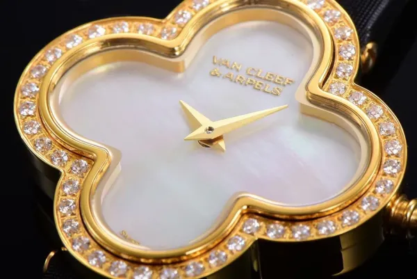 Van Cleef & Arpels Alhambra Black Dial Rose Gold Diamond Watch Watches - 31