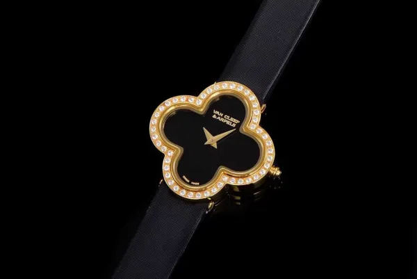 Van Cleef & Arpels Alhambra Black Dial Rose Gold Diamond Watch Watches - 37