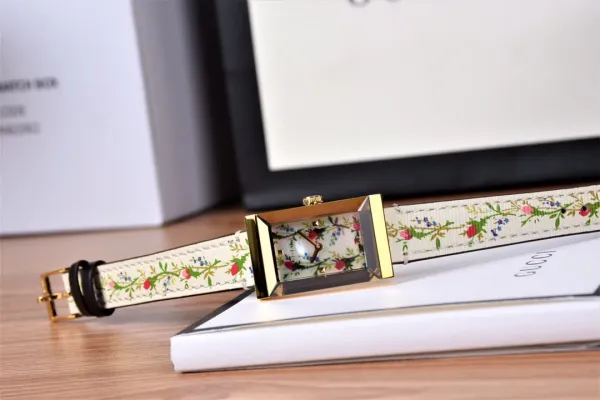 Gucci G-Timeless Floral Print White Leather Strap Quartz Watch Watches - 25