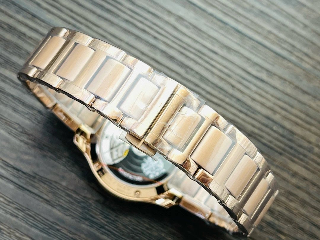 Design Piaget Polo Automatic White Dial Diamond Bezel Two-Tone Steel and Rose Gold Watch Watches - 19