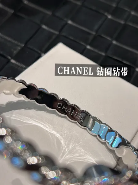 Chanel Première Éclat Gold-Tone Quartz Watch with Black Dial Watches - 10