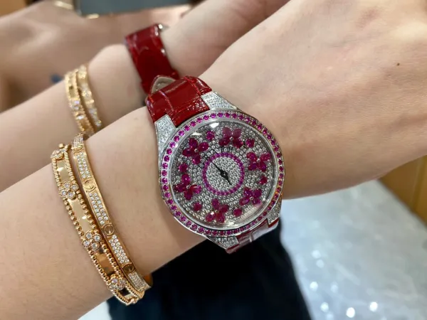 Van Cleef & Arpels Poetic Complications Midnight Bloom Blue Sapphire and Diamond Watch Watches - 29
