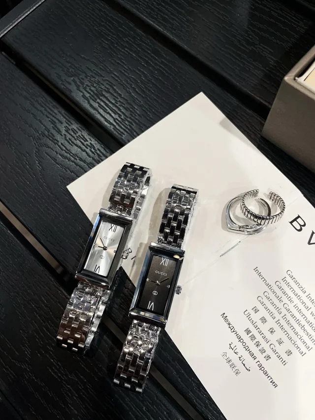 Gucci Watches G-Frame rectangular bracelet watch product detail image 33