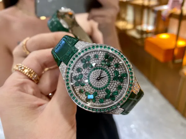 Van Cleef & Arpels Poetic Complications Midnight Bloom Blue Sapphire and Diamond Watch Watches - 24