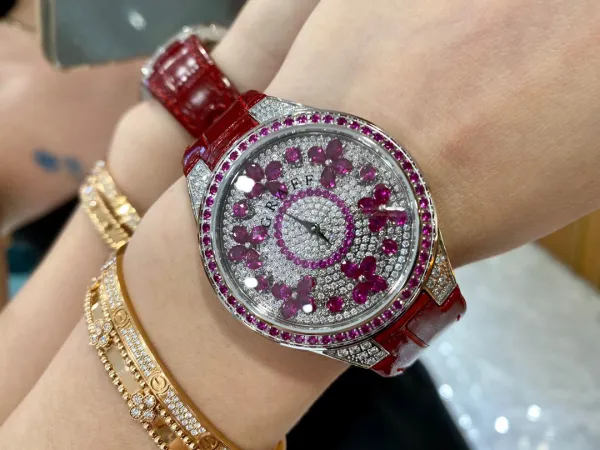 Van Cleef & Arpels Poetic Complications Midnight Bloom Blue Sapphire and Diamond Watch Watches - 31