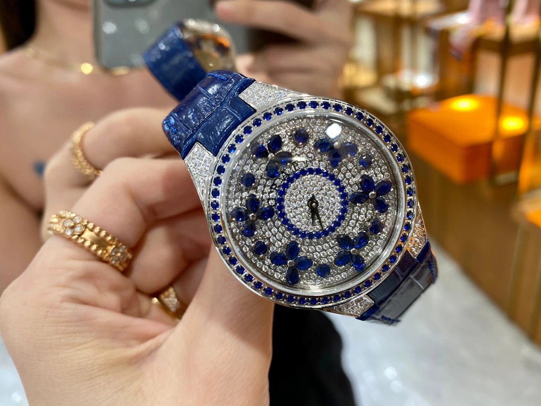 Luxury Crystal Blue 