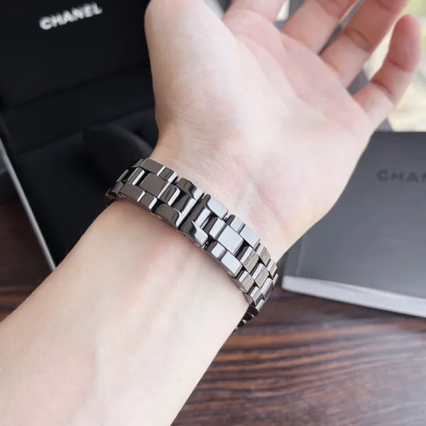 Chanel J12 White Ceramic Watch Watches - 29