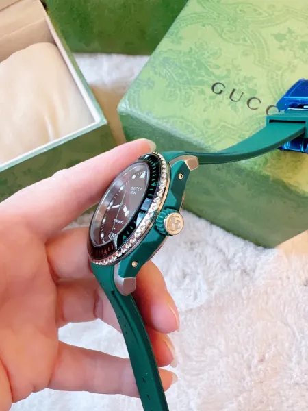 Gucci Dive Snake White Gold Watch Watches - 34