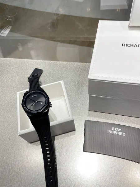 Gucci Grip Blue Dial Black Ceramic Watch Watches - 15