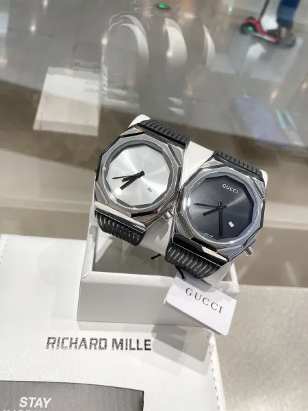 Gucci Grip Blue Dial Black Ceramic Watch Watches - 4