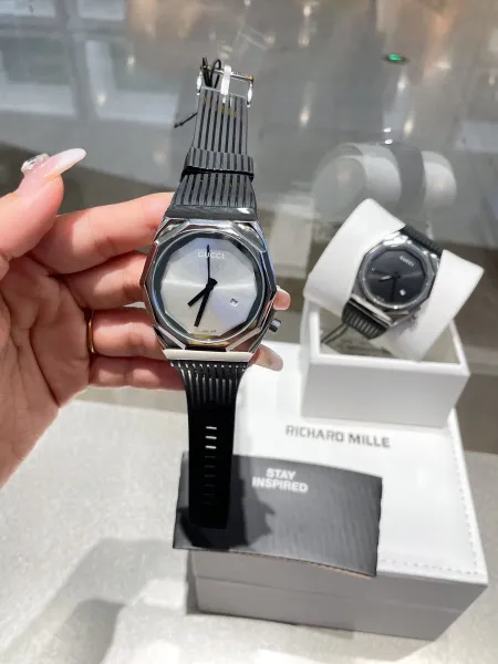 Gucci Grip Blue Dial Black Ceramic Watch Watches - 8