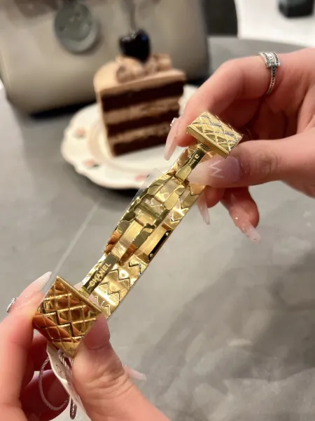 Chanel Première Re-Edition Silver Quilted Metal Watch Watches - 19