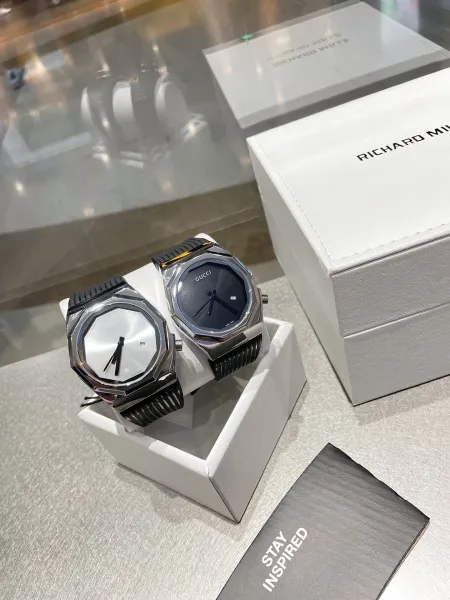 Gucci Grip Blue Dial Black Ceramic Watch Watches - 3