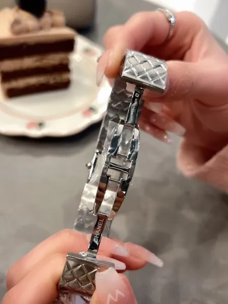 Chanel Première Re-Edition Silver Quilted Metal Watch Watches - 9
