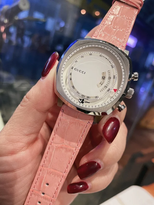 Gucci Watches Mickey Mouse Dial Watch with Date Display product detail image 8