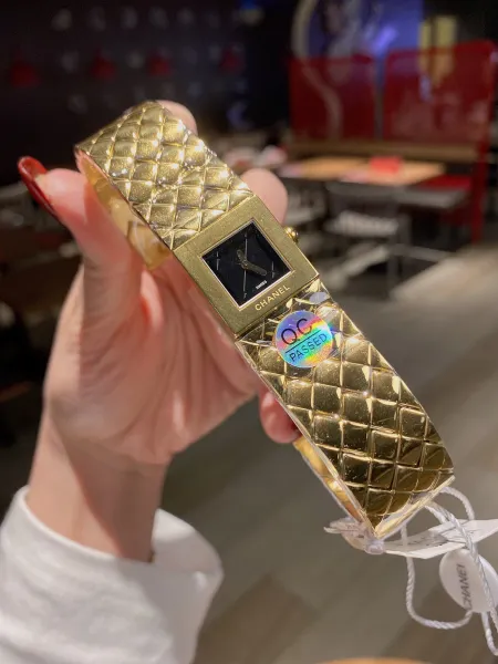 Chanel Première Re-Edition Silver Quilted Metal Watch Watches - 25
