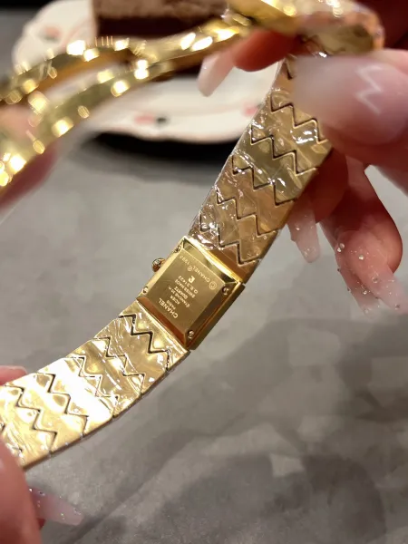 Chanel Première Re-Edition Silver Quilted Metal Watch Watches - 18