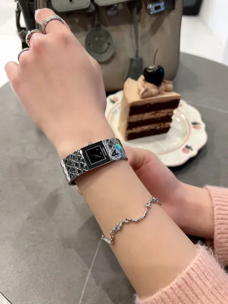 Chanel Première Re-Edition Silver Quilted Metal Watch Watches - 7