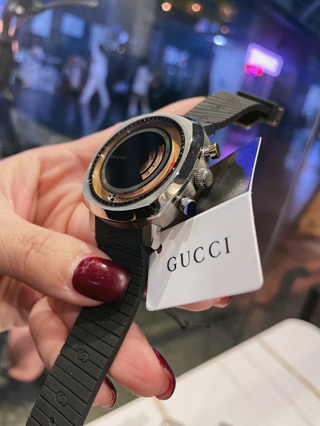 Gucci Watches Mickey Mouse Dial Watch with Date Display product detail image 19