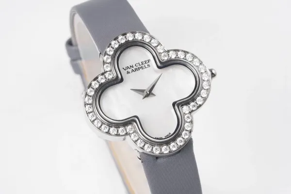 Van Cleef & Arpels Alhambra Black Dial Rose Gold Diamond Watch Watches - 64