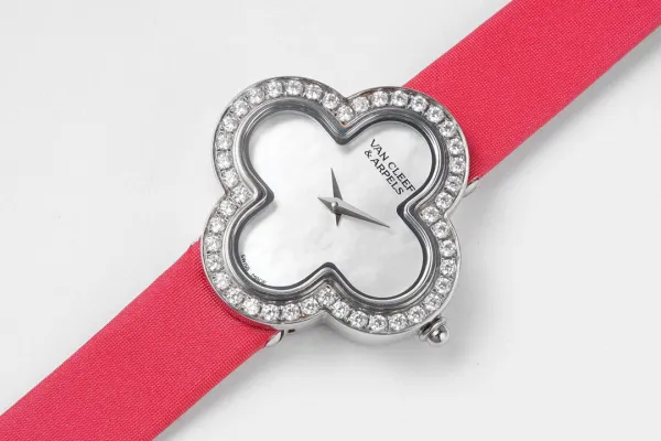 Van Cleef & Arpels Alhambra Black Dial Rose Gold Diamond Watch Watches - 46