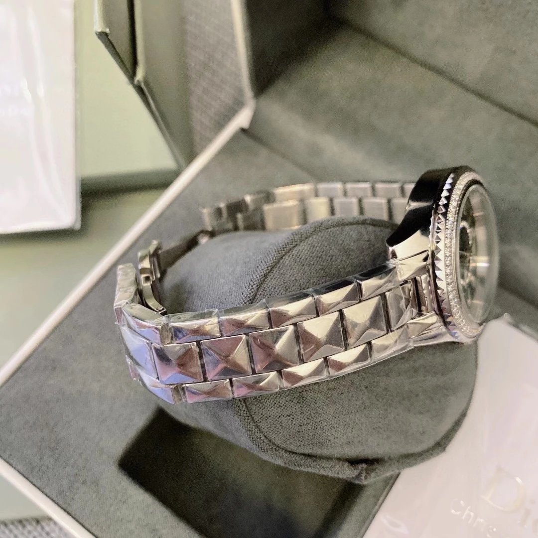 Dior VIII Rose Gold Diamond-Set Quartz Watch Watches - 9
