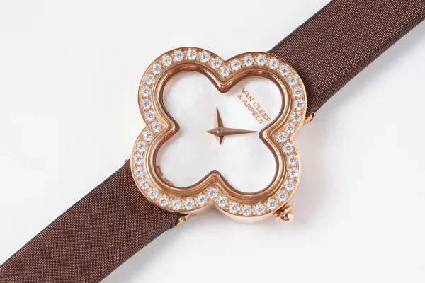 Van Cleef & Arpels Alhambra Black Dial Rose Gold Diamond Watch Watches - 72