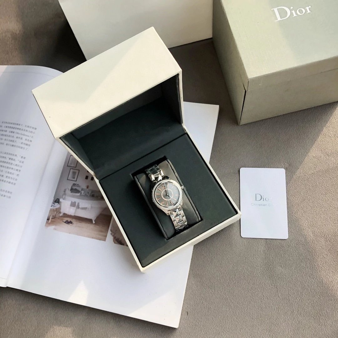 Dior VIII Rose Gold Diamond-Set Quartz Watch Watches - 18