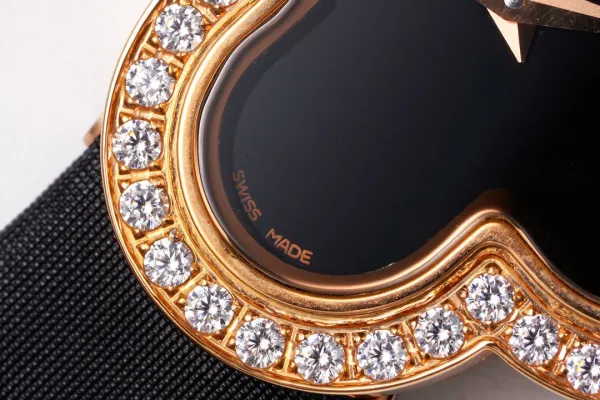 Van Cleef & Arpels Alhambra Black Dial Rose Gold Diamond Watch Watches - 57
