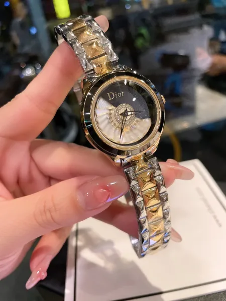 Dior La D de Dior Mother-of-Pearl Dial Silver Watch Watches - 14