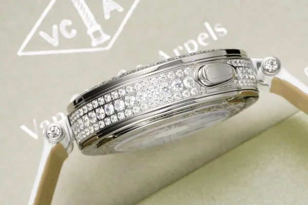 Van Cleef & Arpels Pont des Arts White Leather Watch Watches - 39