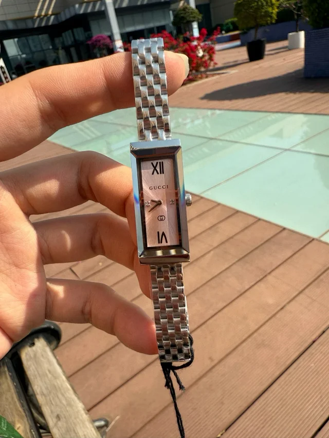 Gucci Watches G-Frame rectangular bracelet watch product detail image 15