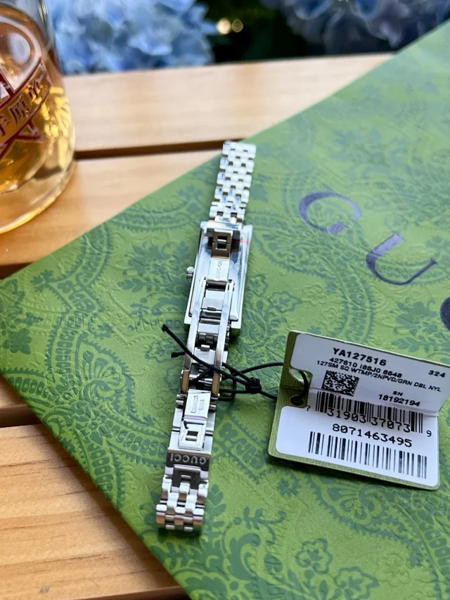 Gucci Watches G-Frame rectangular bracelet watch product detail image 10