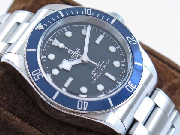 Design Tudor Black Bay Fifty-Eight Blue Bezel Steel Watch Watches - 13