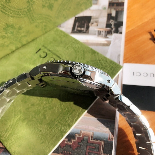 Gucci Dive Chronograph Silver Dial Steel Watch Watches - 30