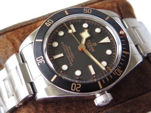 Design Tudor Black Bay Fifty-Eight Blue Bezel Steel Watch Watches - 22